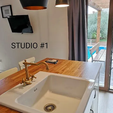 Romy شقة بولا